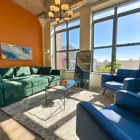 Family Friendly 2Br South Loop Suite With Optional Parking And Gym Access Sleeps Up To 8 Near Mccormick Place And Soldier Field